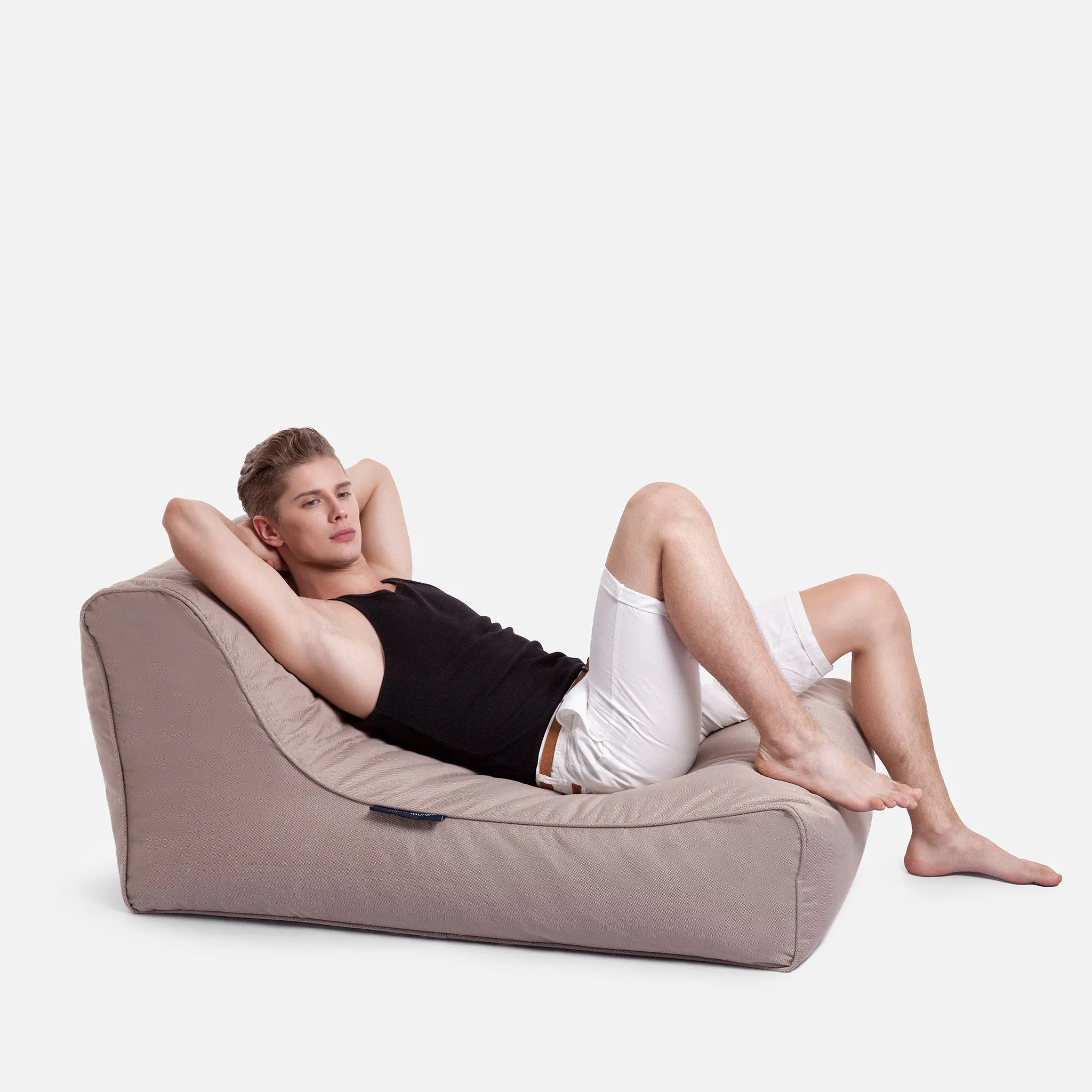Studio Lounger - Outdoor/Interior
