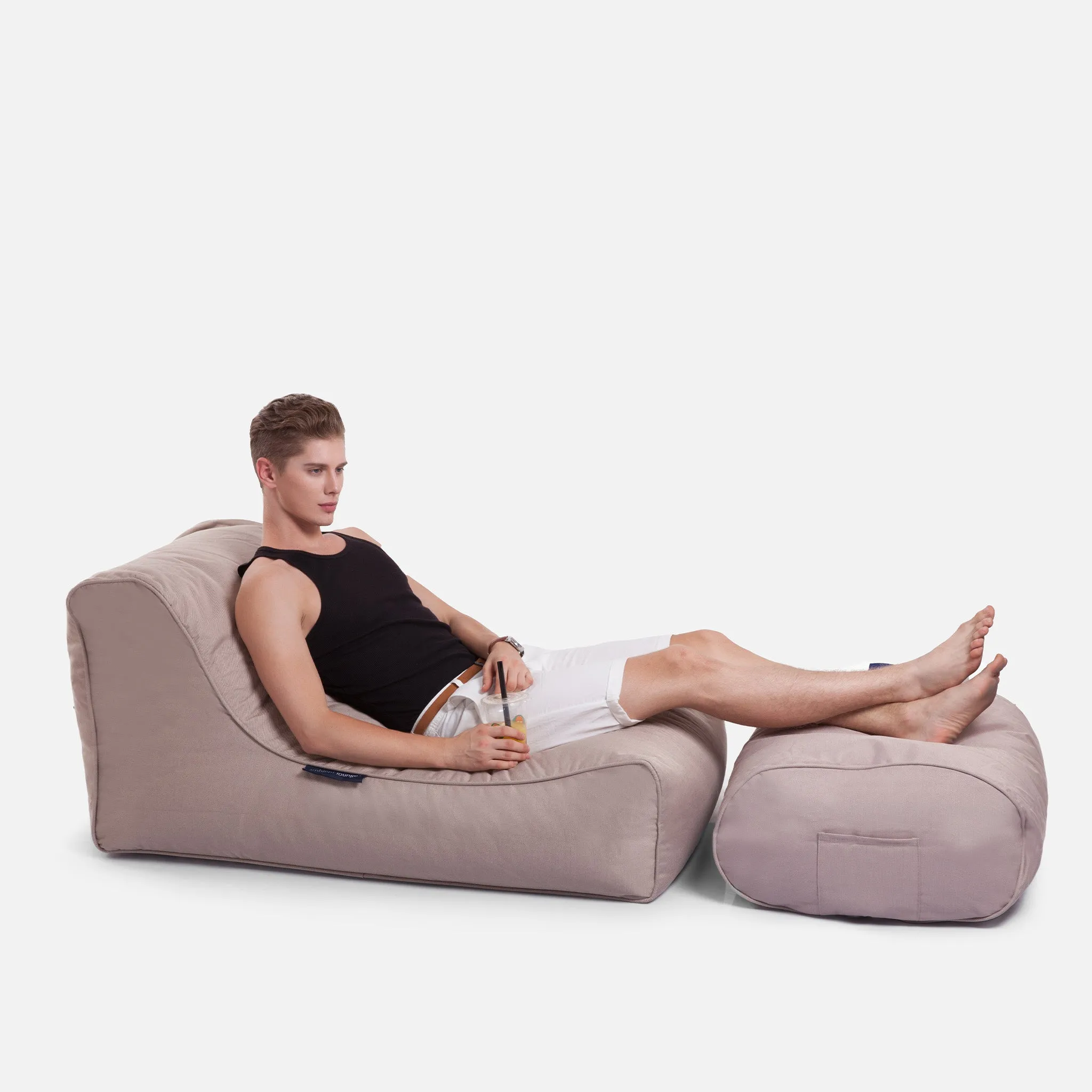 Studio Lounger - Outdoor/Interior